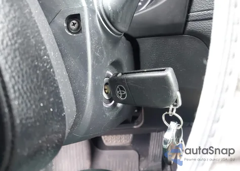 2021 Toyota Rav4 Le z USA, uszkodzony, nr VIN 2T3F1RFV7MC242074